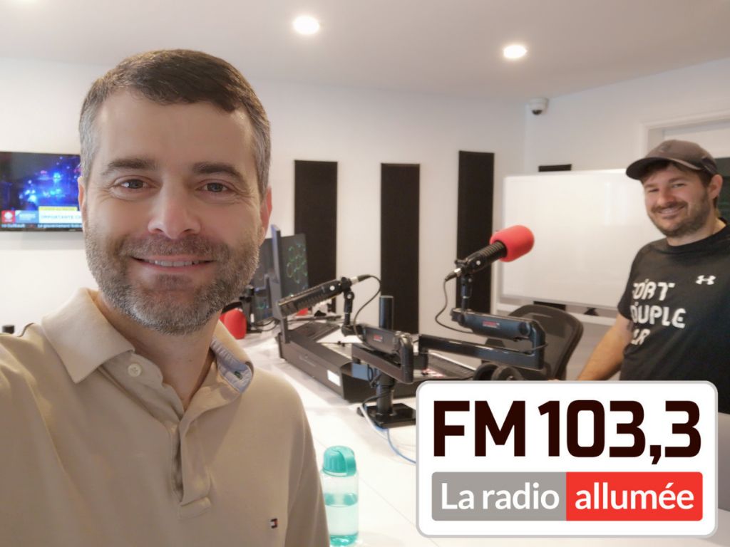 Eric Simoneau - 103.3 FM